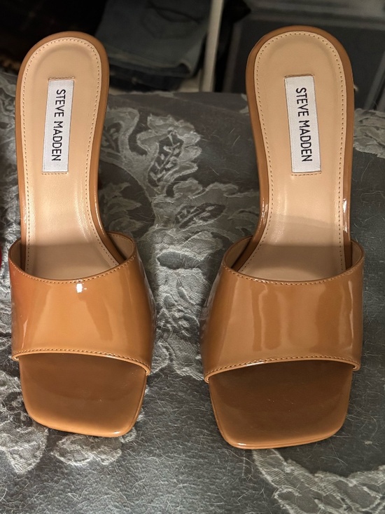 Steve Madden Shoes - Steve Madden Nude Patent Mule Heels Size 8